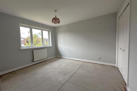 1 Anglesey Mead, Chippenham, SN15 3UB