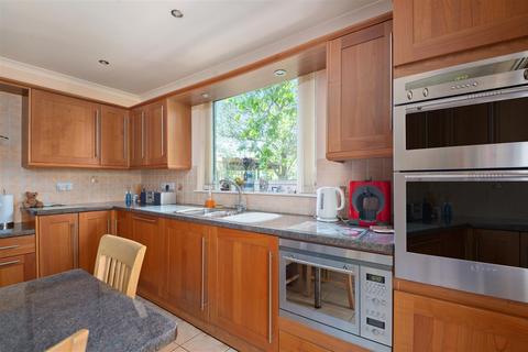 4 bedroom detached bungalow for sale, Methven, Perth