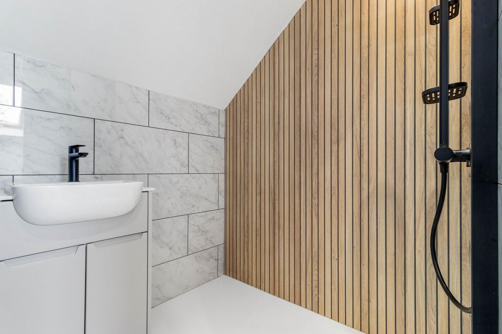 Annex Shower Room