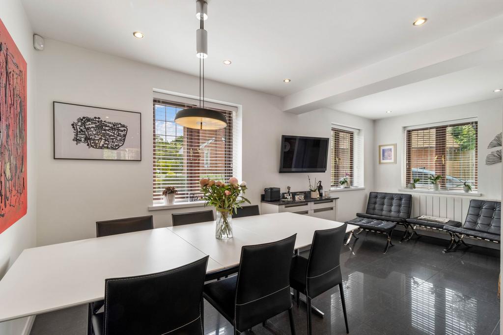 Kitchen/Breakfast Room