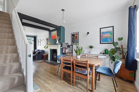2 bedroom terraced house for sale, Canterbury Lane, Rainham