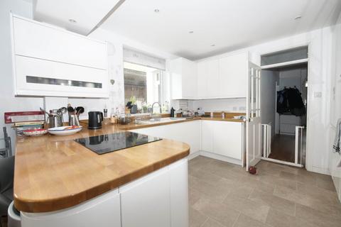 42 Sidegate Lane, Ipswich, IP4 4HX