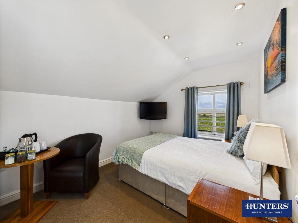 Bedroom Seven
