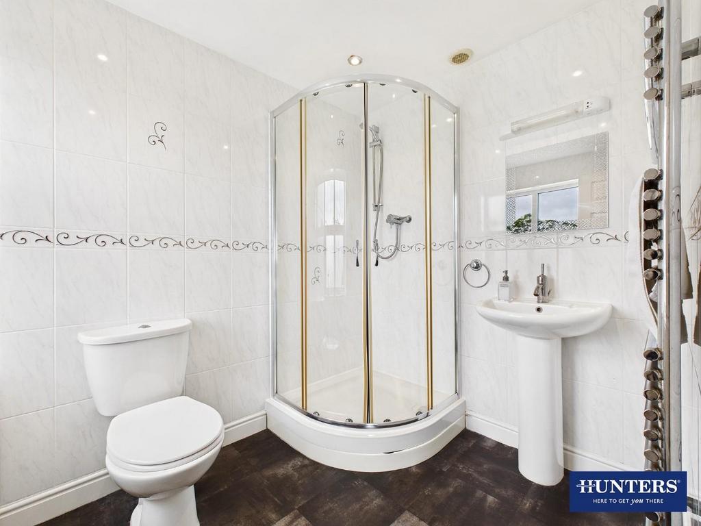 Master En-Suite