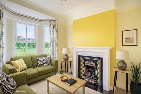 3 bedroom terraced house for sale, Knavesmire Crescent, York