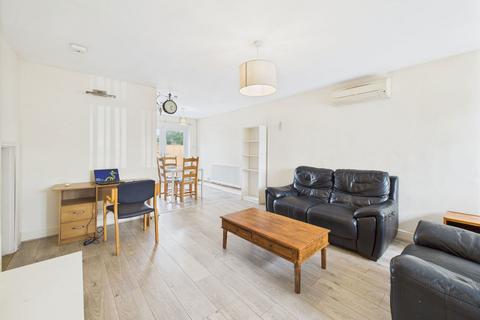 3 bedroom detached house for sale, Badgers Close, Leicester LE4