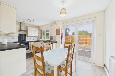 5 Badgers Close, Leicester, LE4 0PW