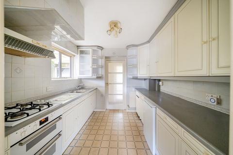 4 bedroom semi-detached house for sale, Fern Close, Warlingham CR6
