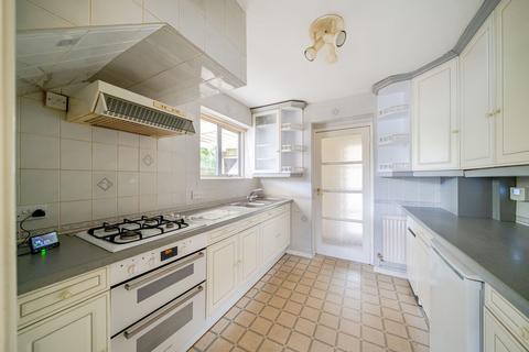 4 bedroom semi-detached house for sale, Fern Close, Warlingham CR6