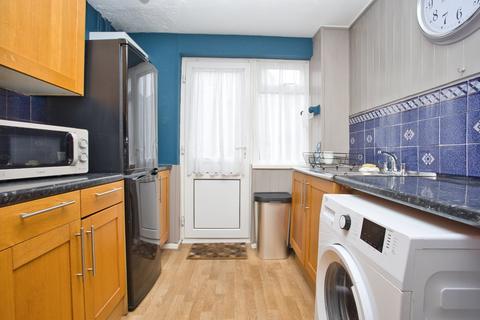 3 bedroom end of terrace house for sale, Colton Crescent, Dover, CT16