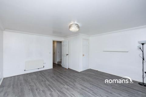 undefined, Knightwood Close, Farnborough, GU14