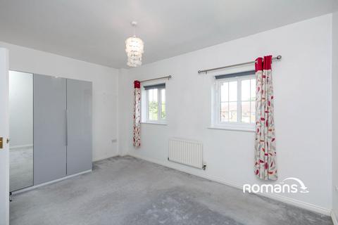 undefined, Knightwood Close, Farnborough, GU14