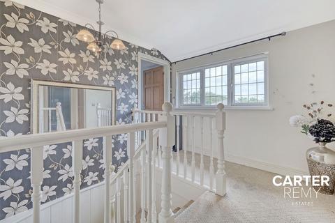 13 Botelers, Basildon, SS16 5SE