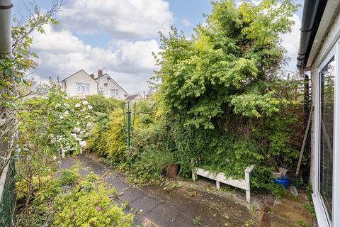 14 Glasbrook Avenue, Twickenham, TW2 6AH