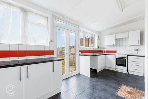 3 bedroom terraced house for sale, Brookbank Avenue, London, W7