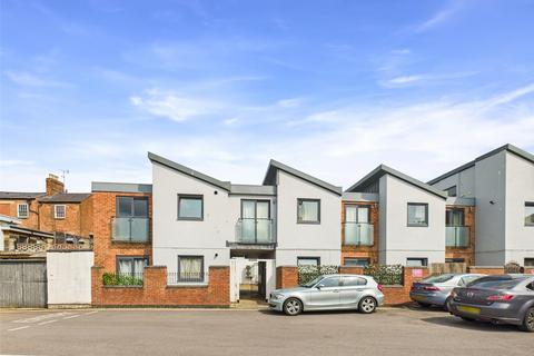 Hare Lane, Gloucester, Gloucestershire, GL1