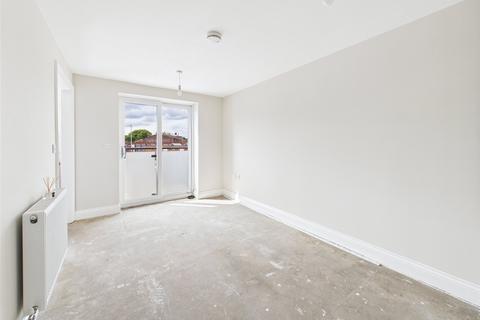 2 bedroom apartment for sale, Hare Lane, Gloucester, Gloucestershire, GL1