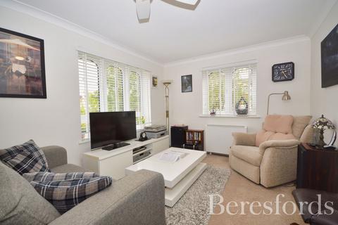 1 bedroom apartment for sale, Frazer Close, Romford, RM1