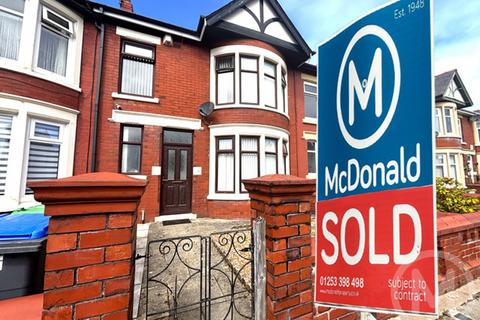 33 Cornwall Avenue, Blackpool, FY2 9QN