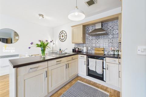 1 bedroom apartment for sale, Griffin Close, Northfield, Birmingham, B31