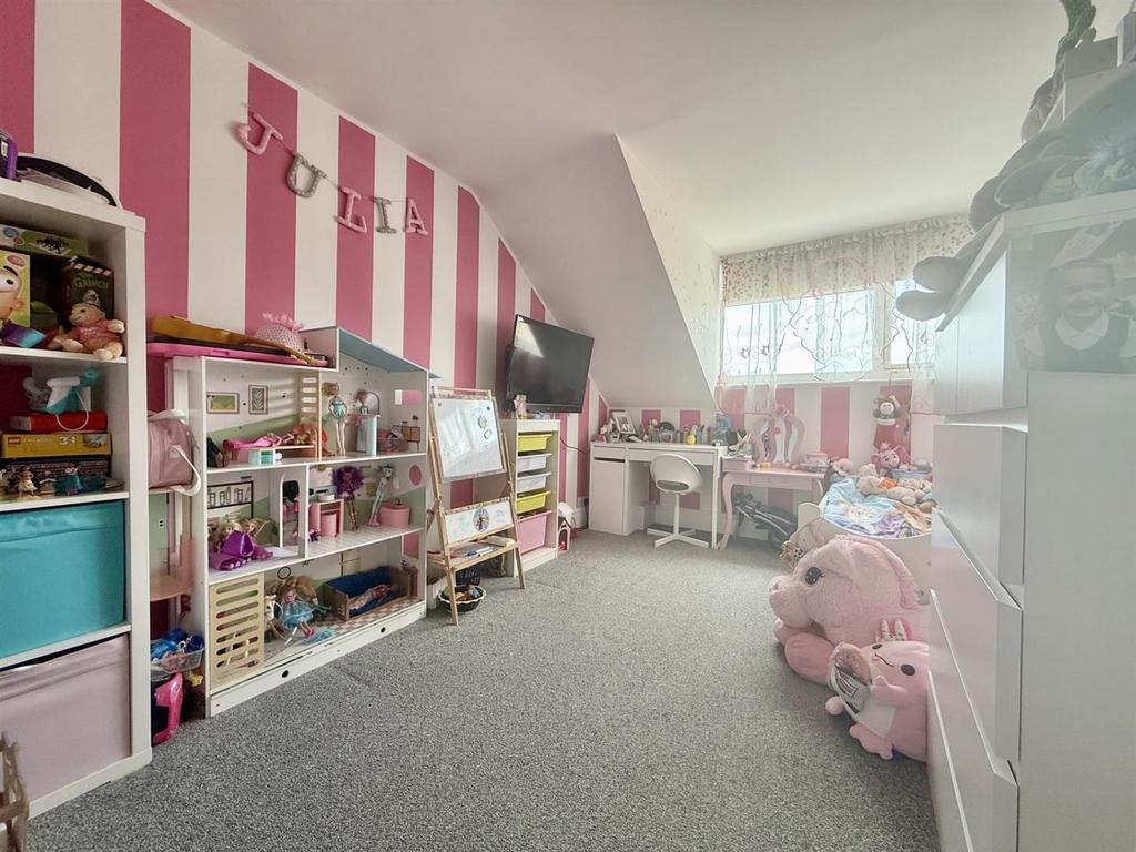 Bedroom2.jpg
