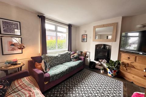 10 Milner Terrace, Leek, ST13 6BY