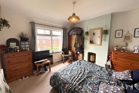 10 Milner Terrace, Leek, ST13 6BY