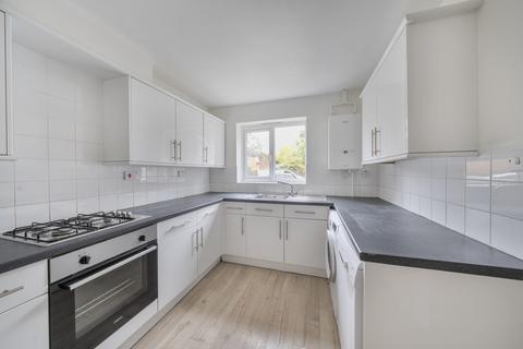 3 bedroom end of terrace house for sale, Oakcroft Close, Pinner, Middlesex, HA5