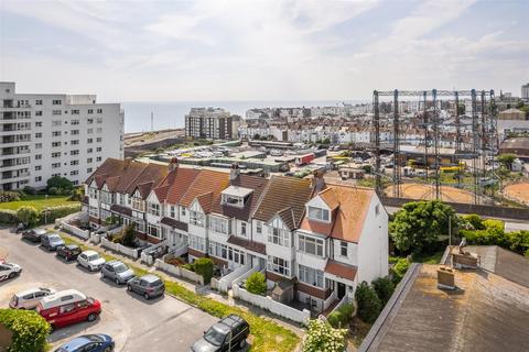 2 bedroom maisonette for sale, Cliff Road, Brighton