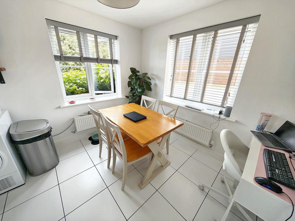 Kitchen / Breakfast