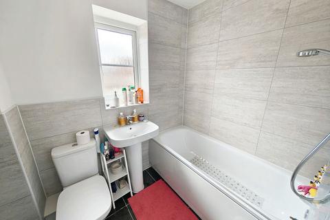 15 Babington Close, Bowerhill, Melksham, SN12 6ZA