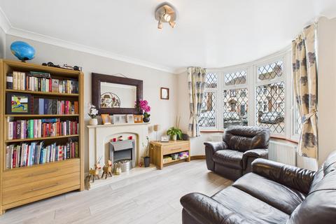136 Ashington Grove, Coventry, CV3 4DB