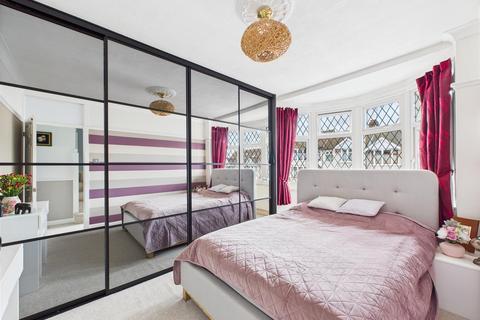 136 Ashington Grove, Coventry, CV3 4DB