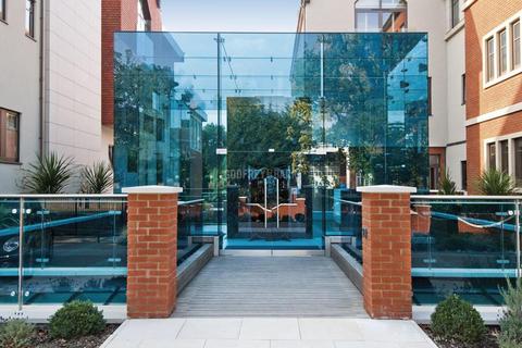 3 bedroom apartment to rent, London N2