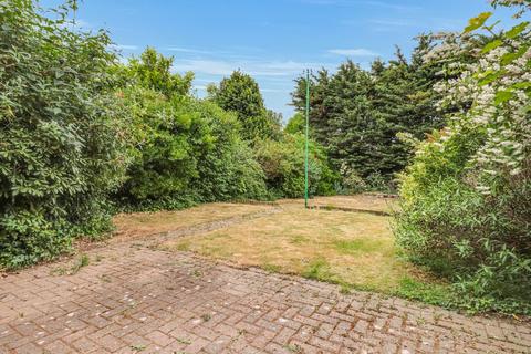 68 Maplin Way, Southend-on-sea, SS1 3NA