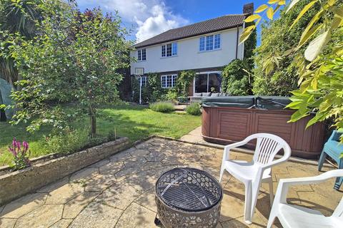 5 bedroom detached house for sale, Jaundrells Close, New Milton, Hampshire, BH25