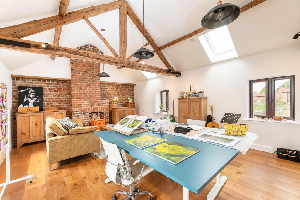 Studio/office