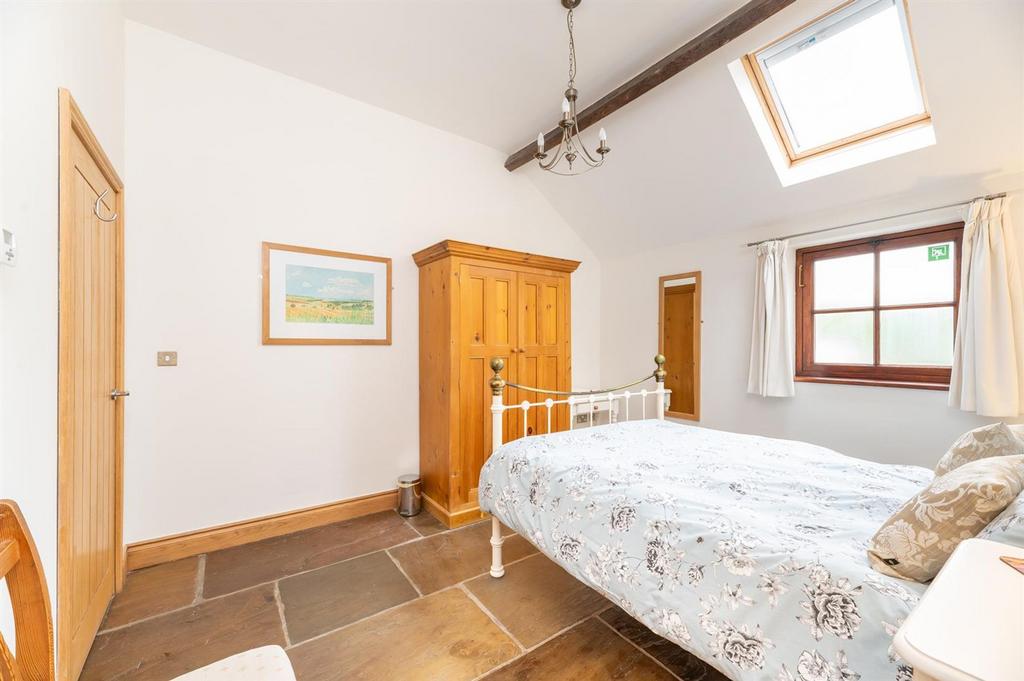 The old forge bedroom one