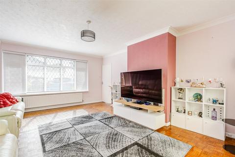 2 bedroom bungalow for sale, Westergate Close, Ferring, Worthing, West Sussex, BN12