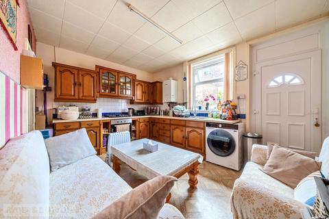 60 Hathershaw Lane, Oldham, OL8 3EX