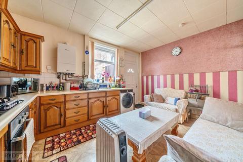 60 Hathershaw Lane, Oldham, OL8 3EX