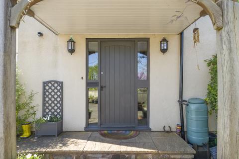 4 bedroom detached house for sale, Canal Hill, Tiverton, EX16