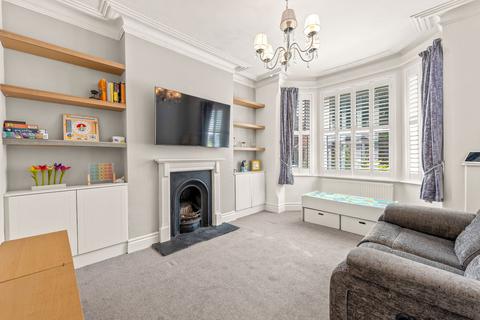 28 Fleeman Grove, West Bridgford, Nottingham, NG2 5BH