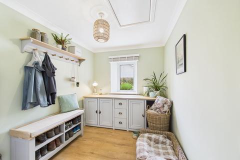 2 Bridgend, Symington, Biggar, ML12 6LG