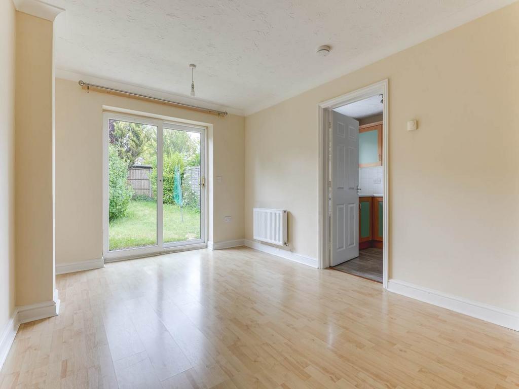 Living Room (3)