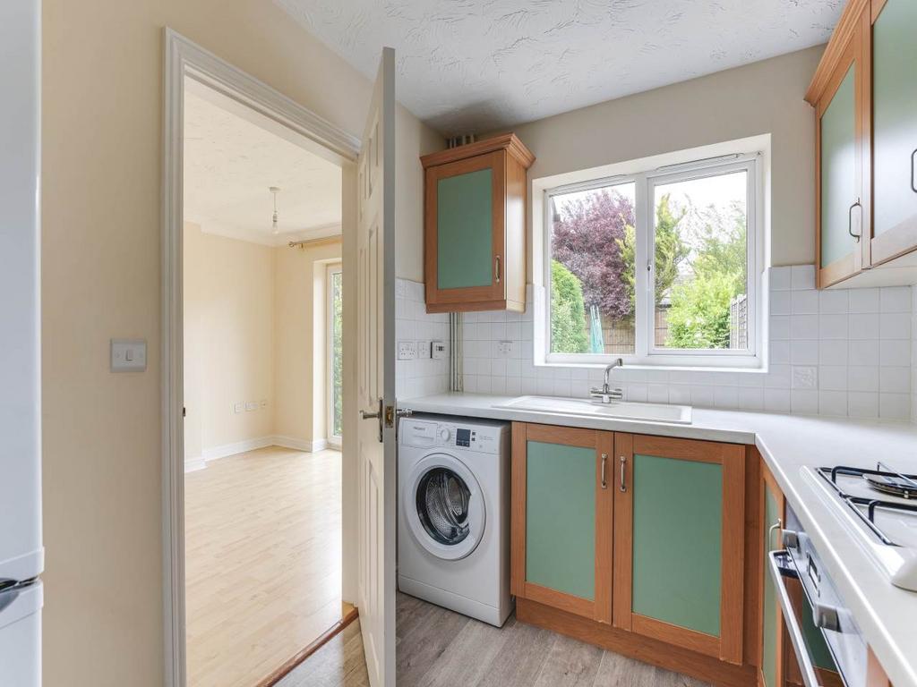 Kitchen (2)
