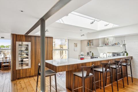 3 bedroom flat for sale, Queens Gate Place, London, SW7