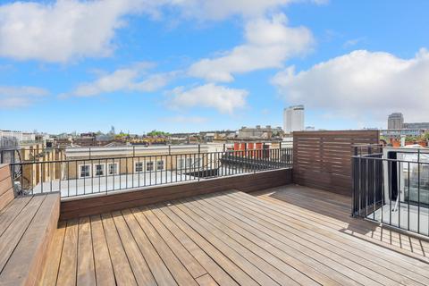 3 bedroom flat for sale, Queens Gate Place, London, SW7