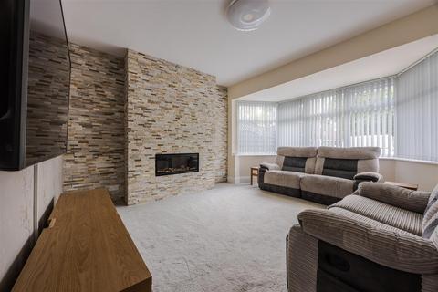 38 Burringham Road, Scunthorpe, DN17 2BB