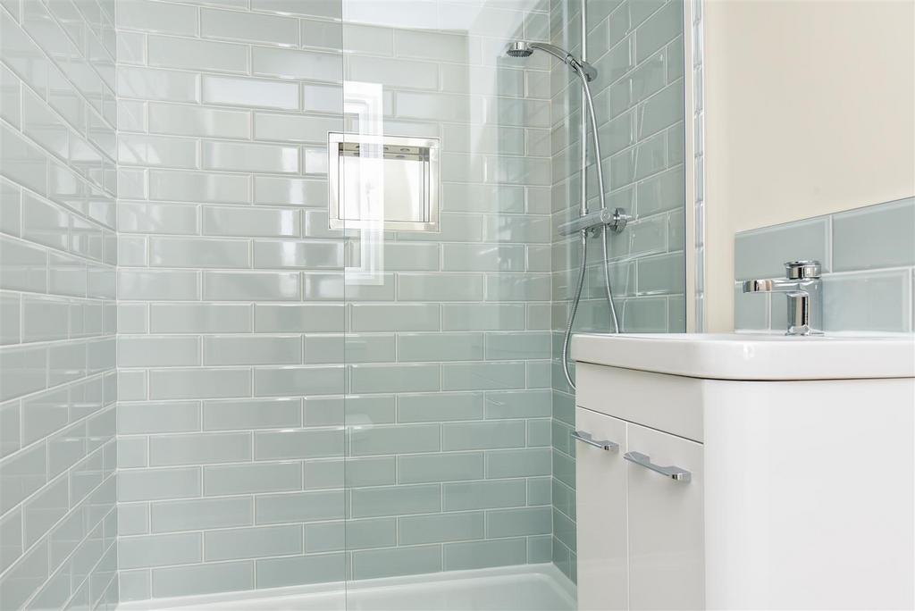 Jack &amp; Jill En Suite